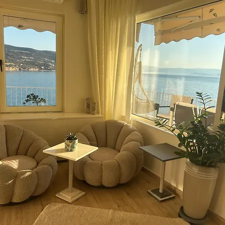 Lägenhet Xenia Xiropigado